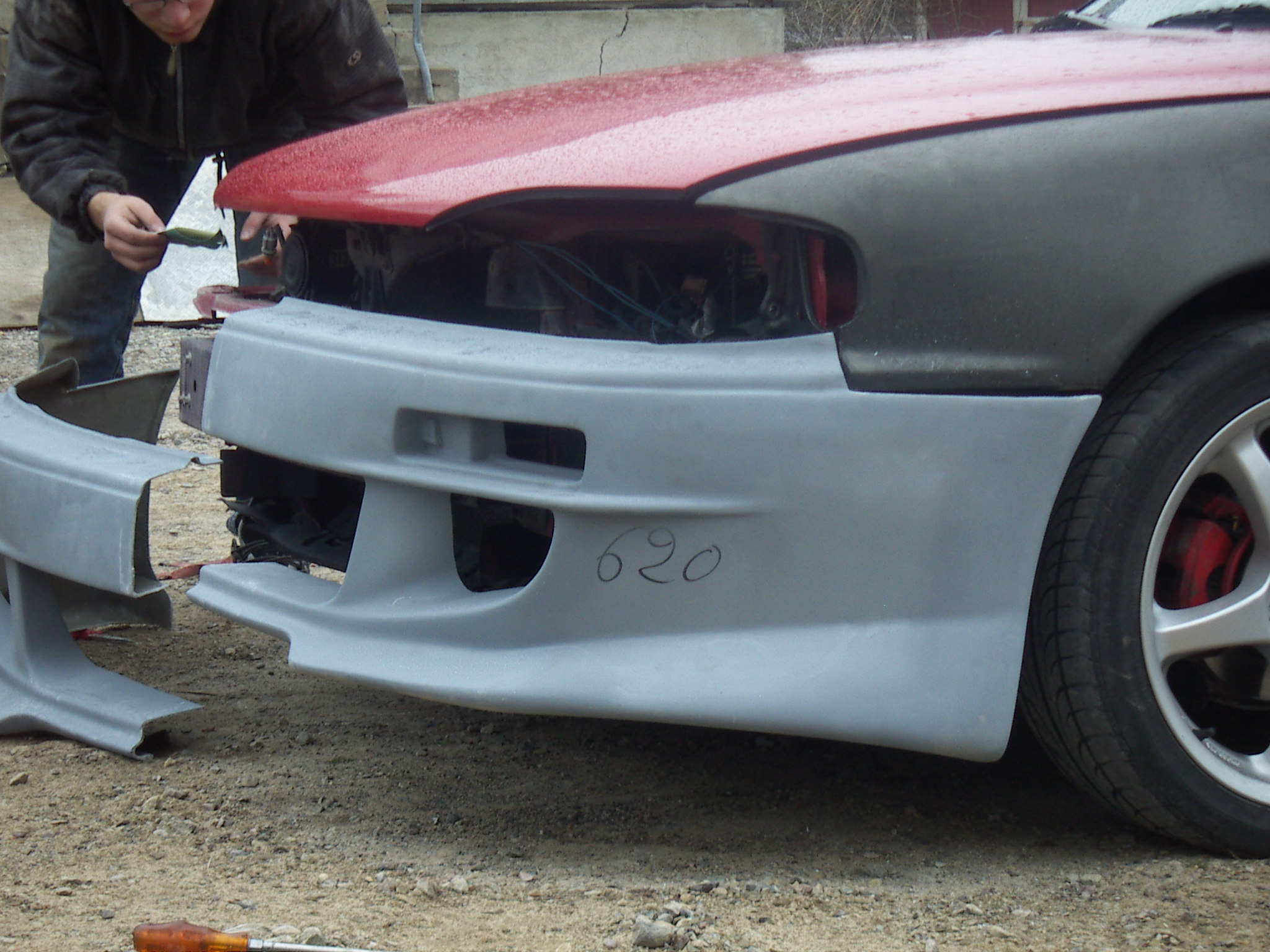 Her en halvdel av fronten satt på for tilpassing