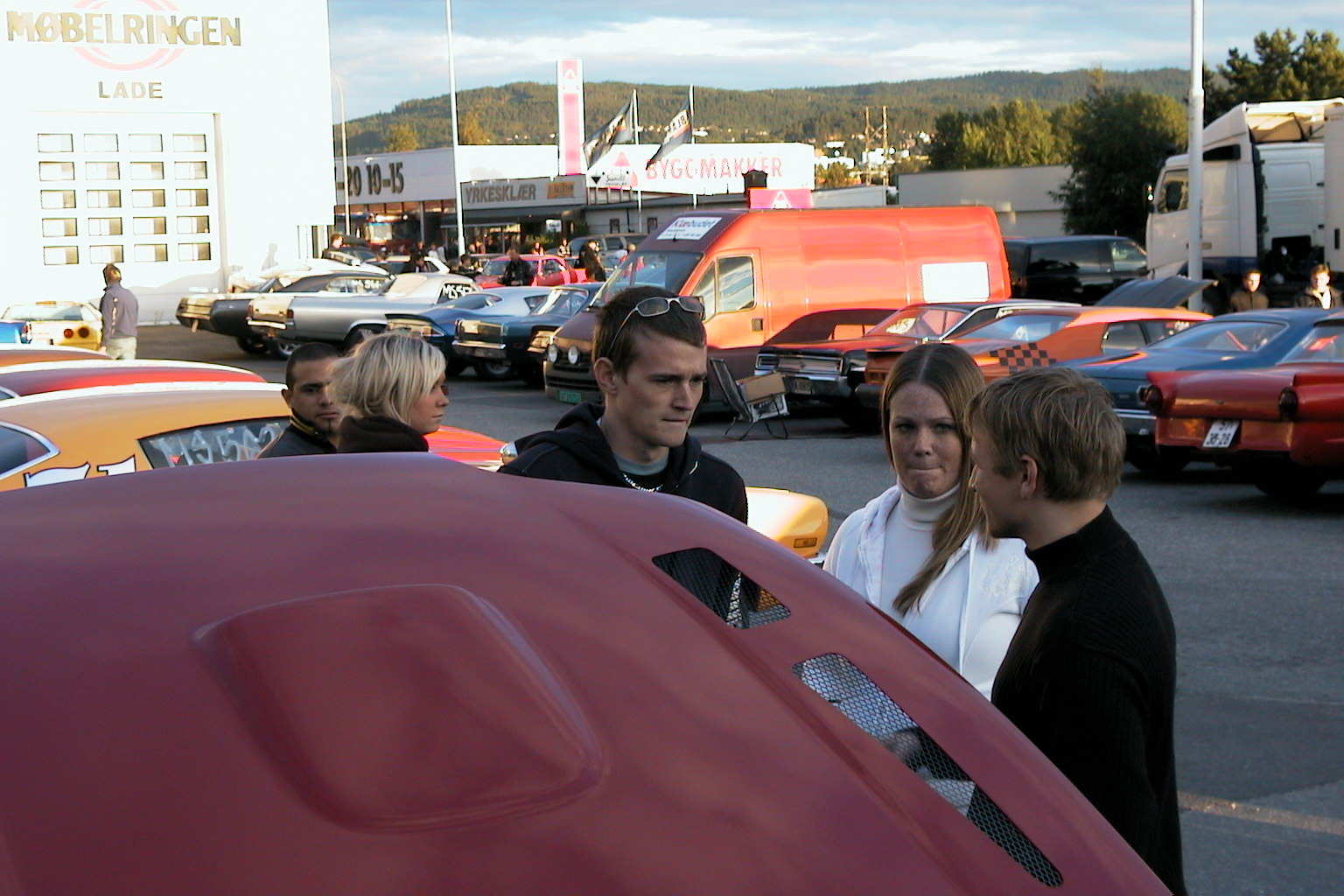 Karl, Lone &amp;amp; Sindre diskuterer :)