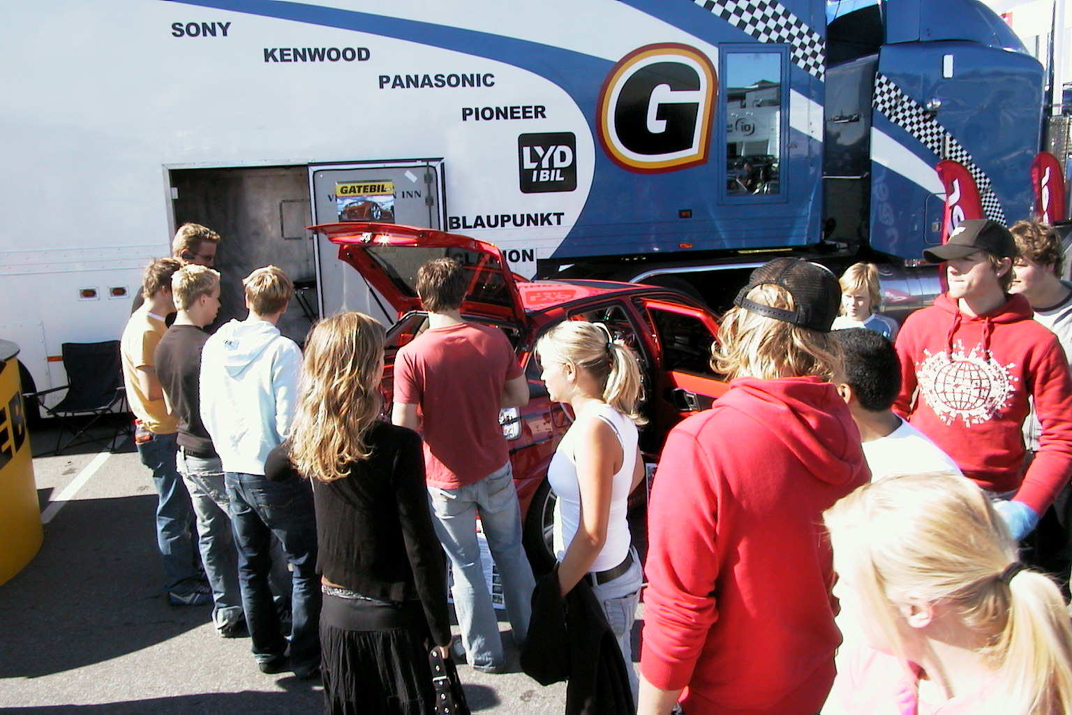 Ibiza'n til Fido...med gromlyd og helfet finnish! :D