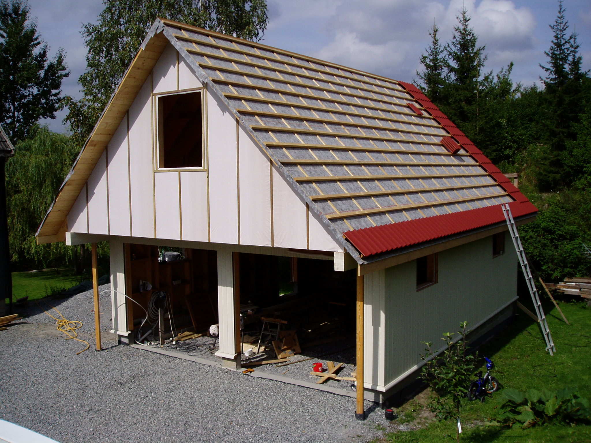 De første radene lagt opp