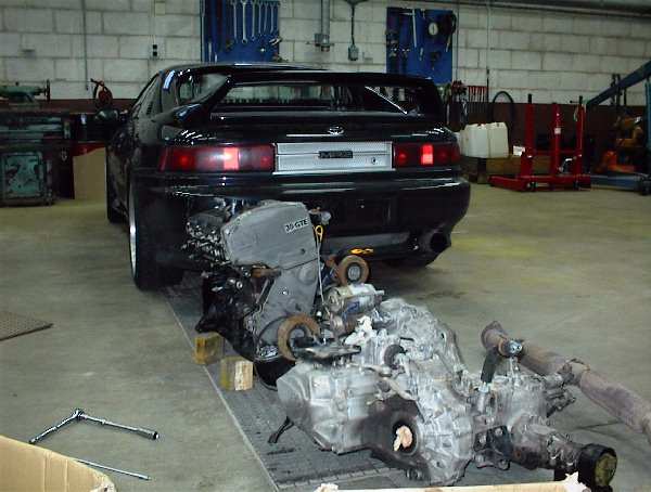 Motor og kasse.