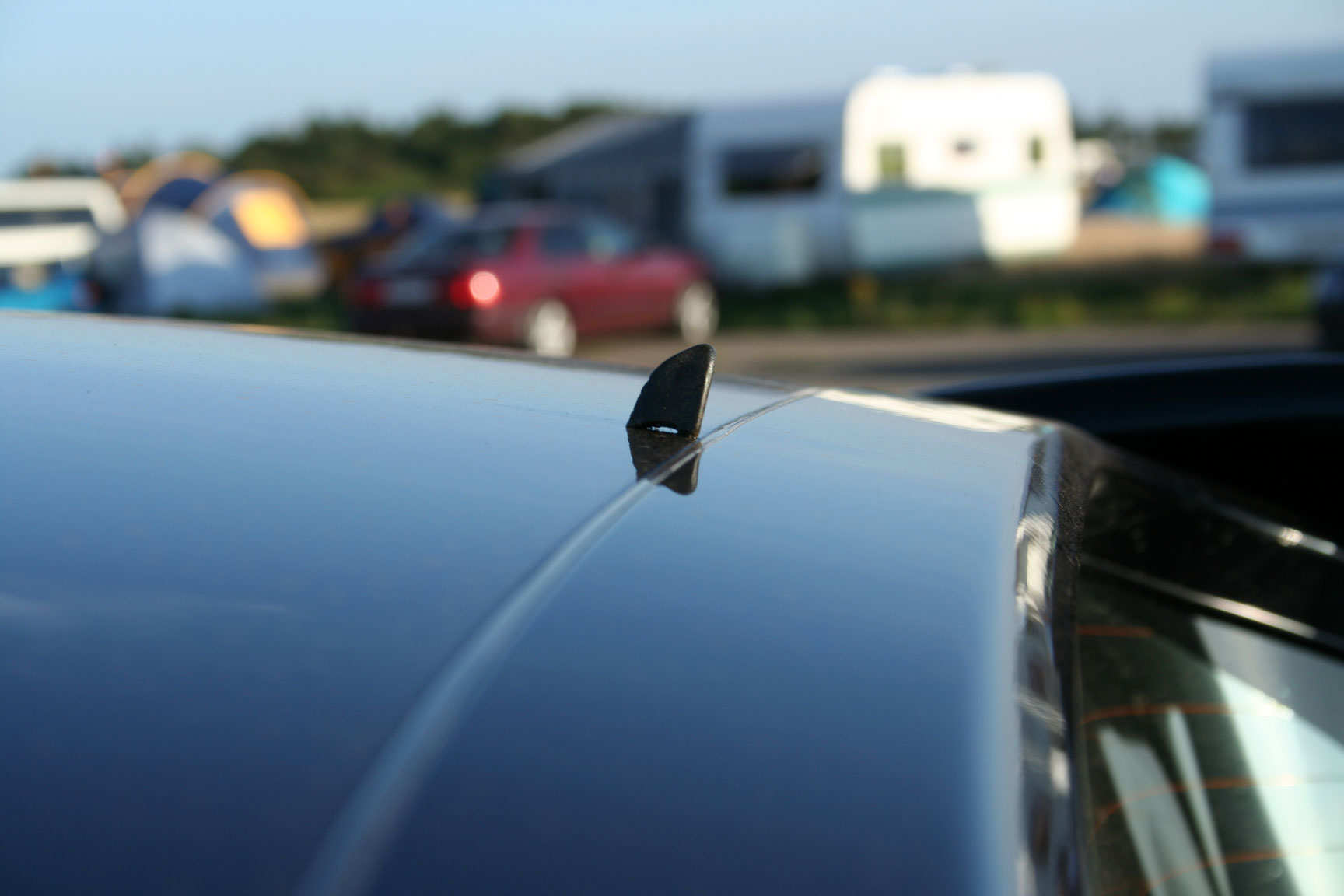 Bmw shark-fin look-a-like på mr2....synes lakrisbåten er nesten like fin jeg :D