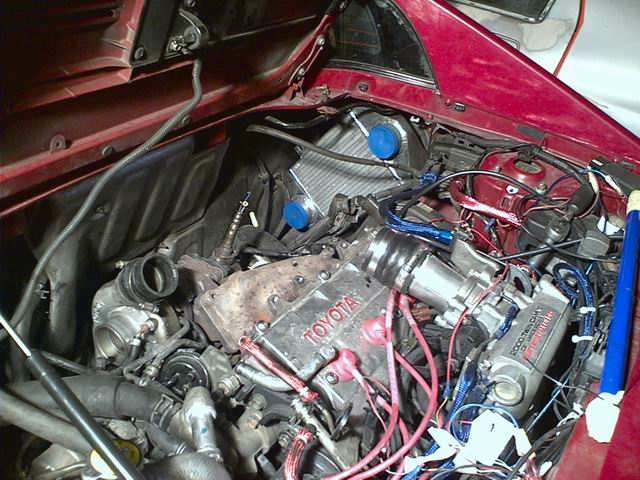 Da var ICen på. (PS: det var et mareritt å få ut den orginale UTEN å fjerne AC kompressoren slik manualen presiserer, men det gikk.)