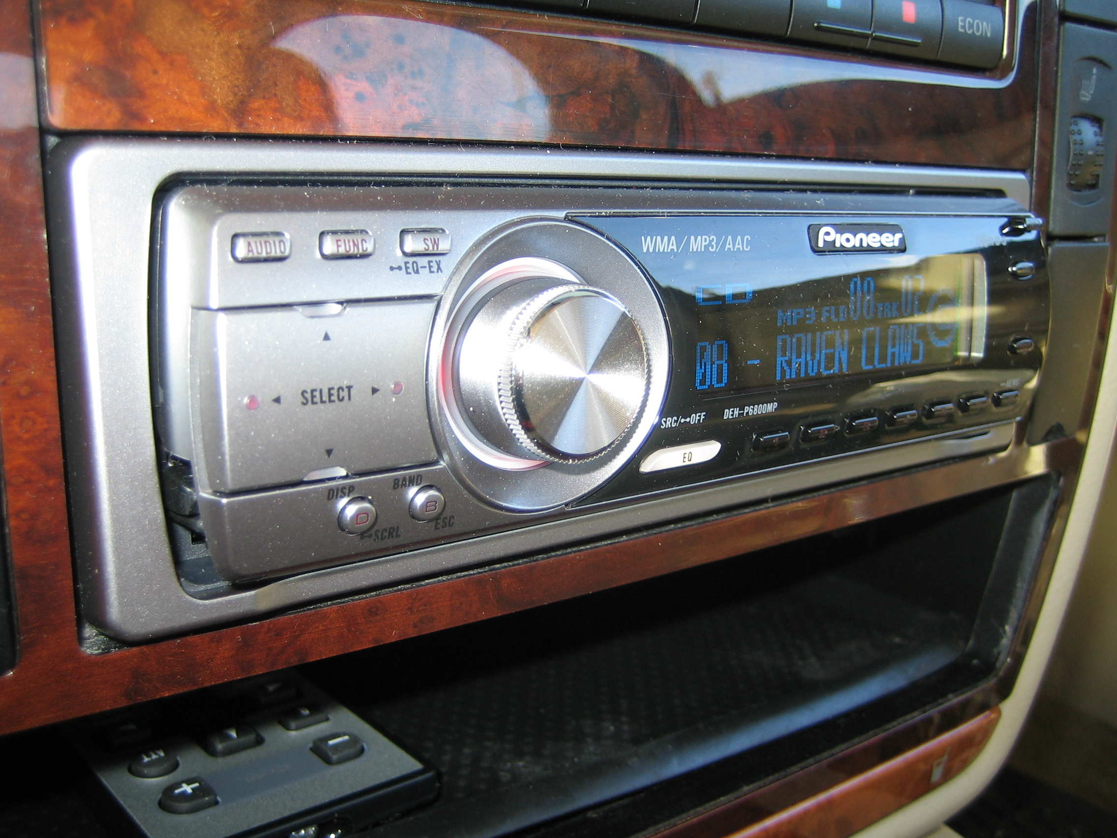 spilleren, en pioneer deh 6800