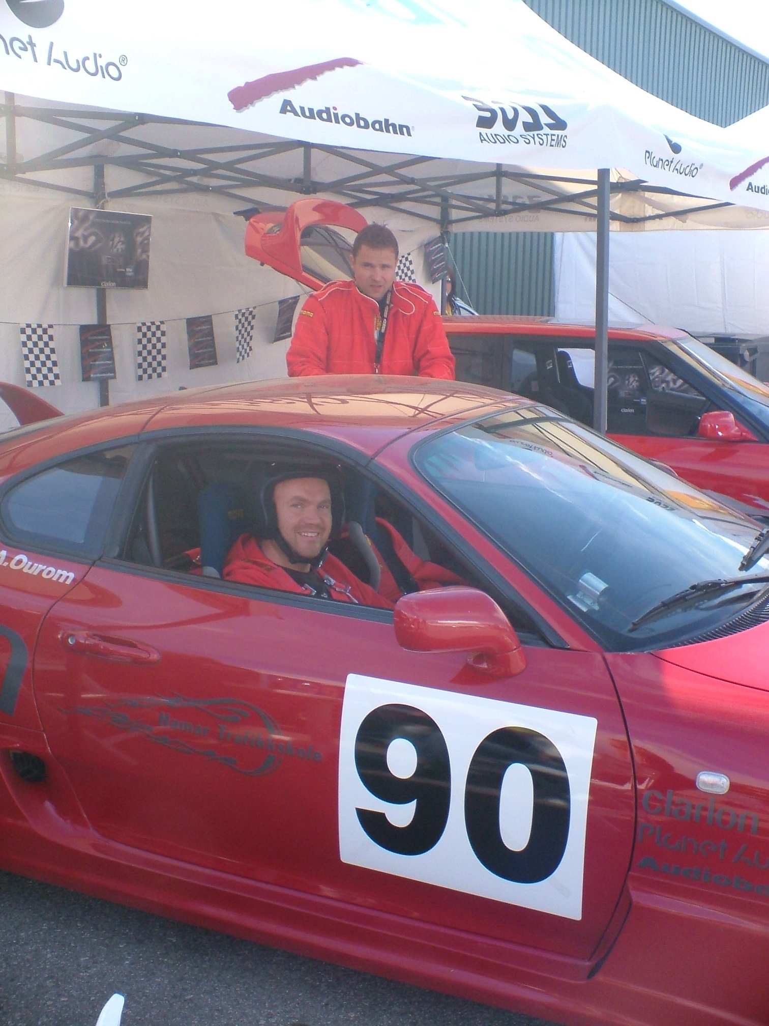 Hmm....*legge til som bakgrunnsbilde* :D