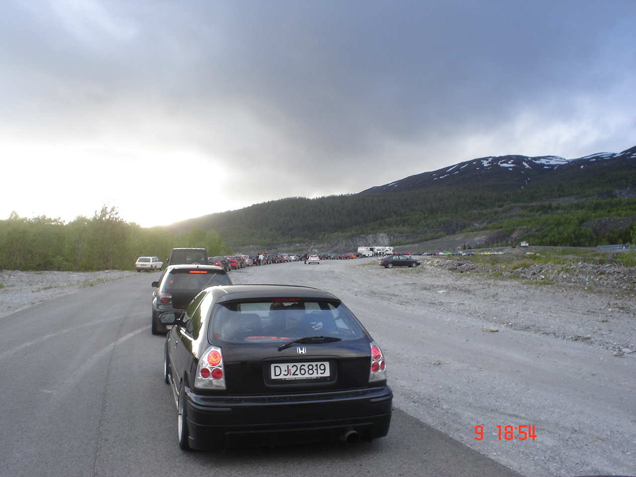 9-11 juni Kø ved innsjekk...jpg