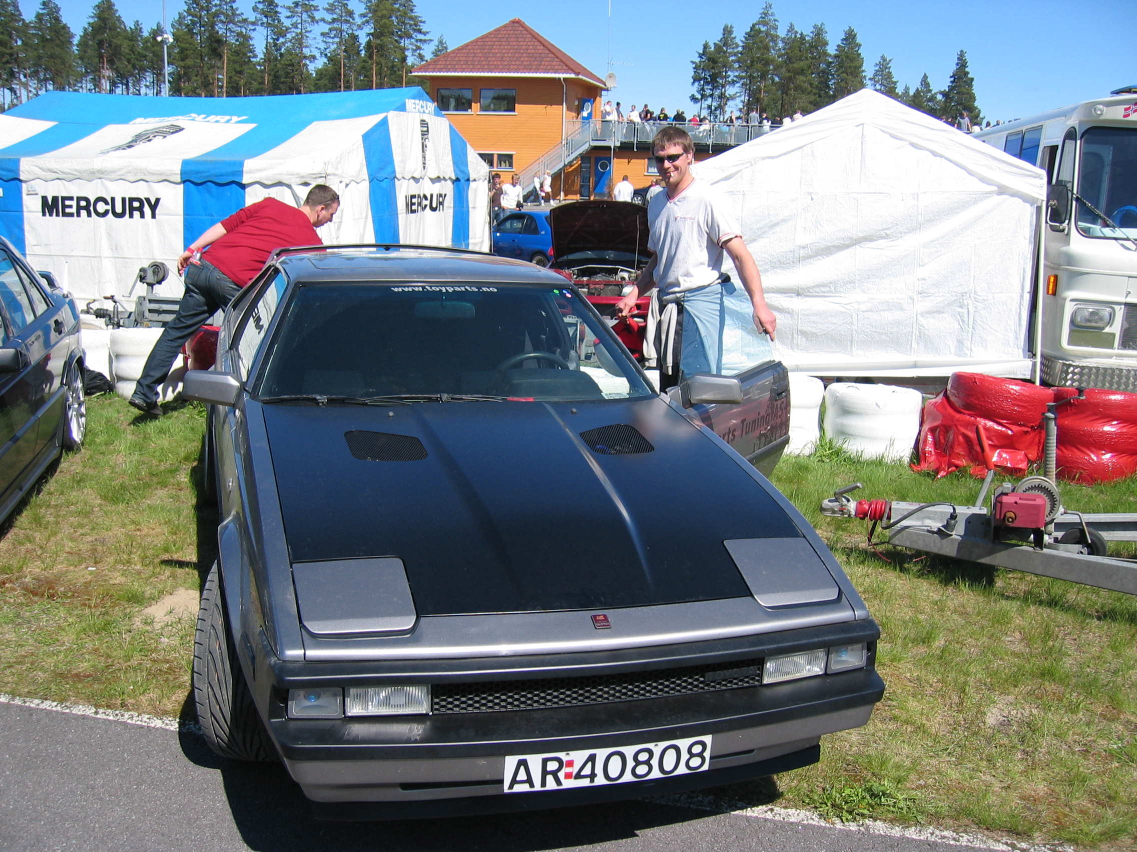 Toyparts i storform på Vålerbanene