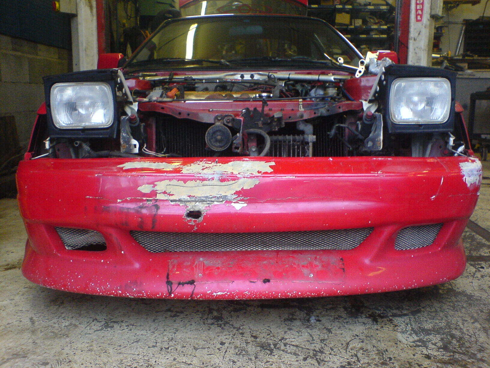 Her er den i garasjen begynt å demontere litt