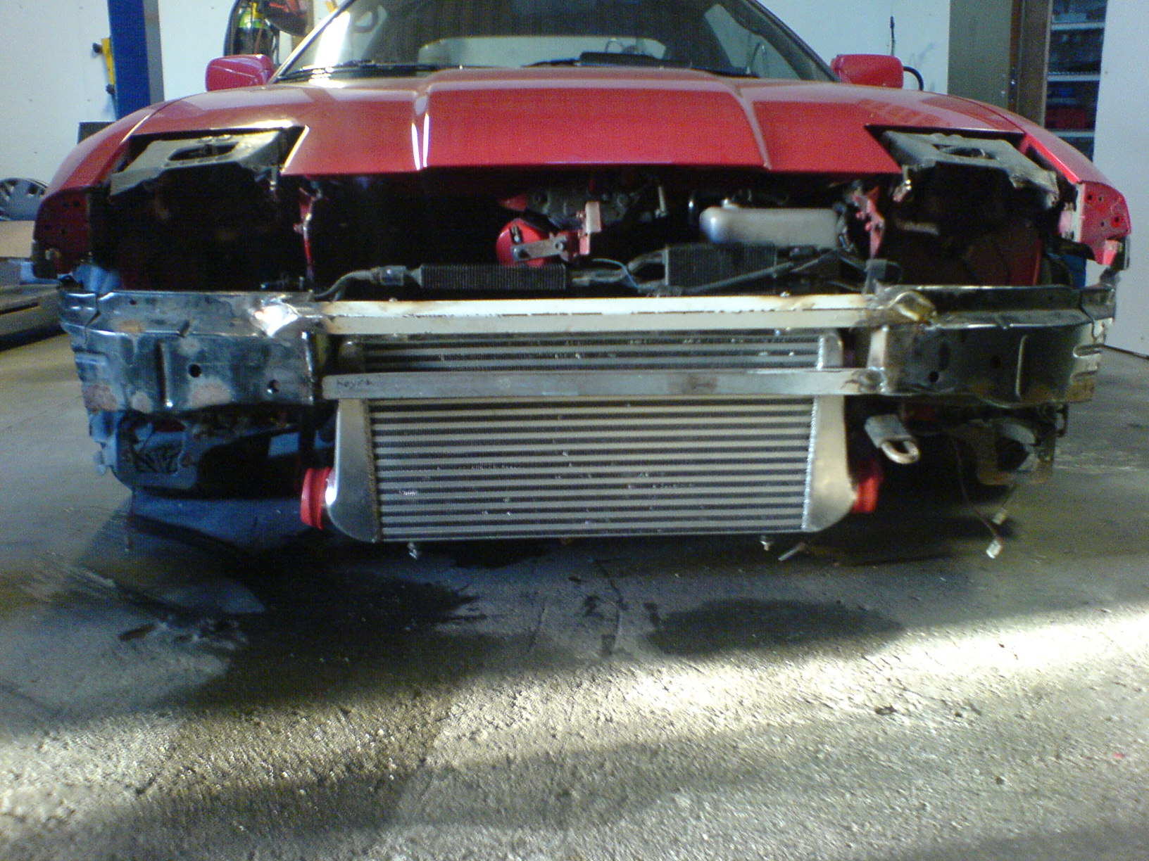 må flytte cooleren litt til høyre (høyre på bildet)