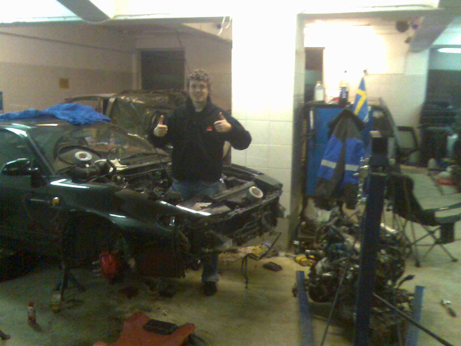 Motor ute og kompis inne :)