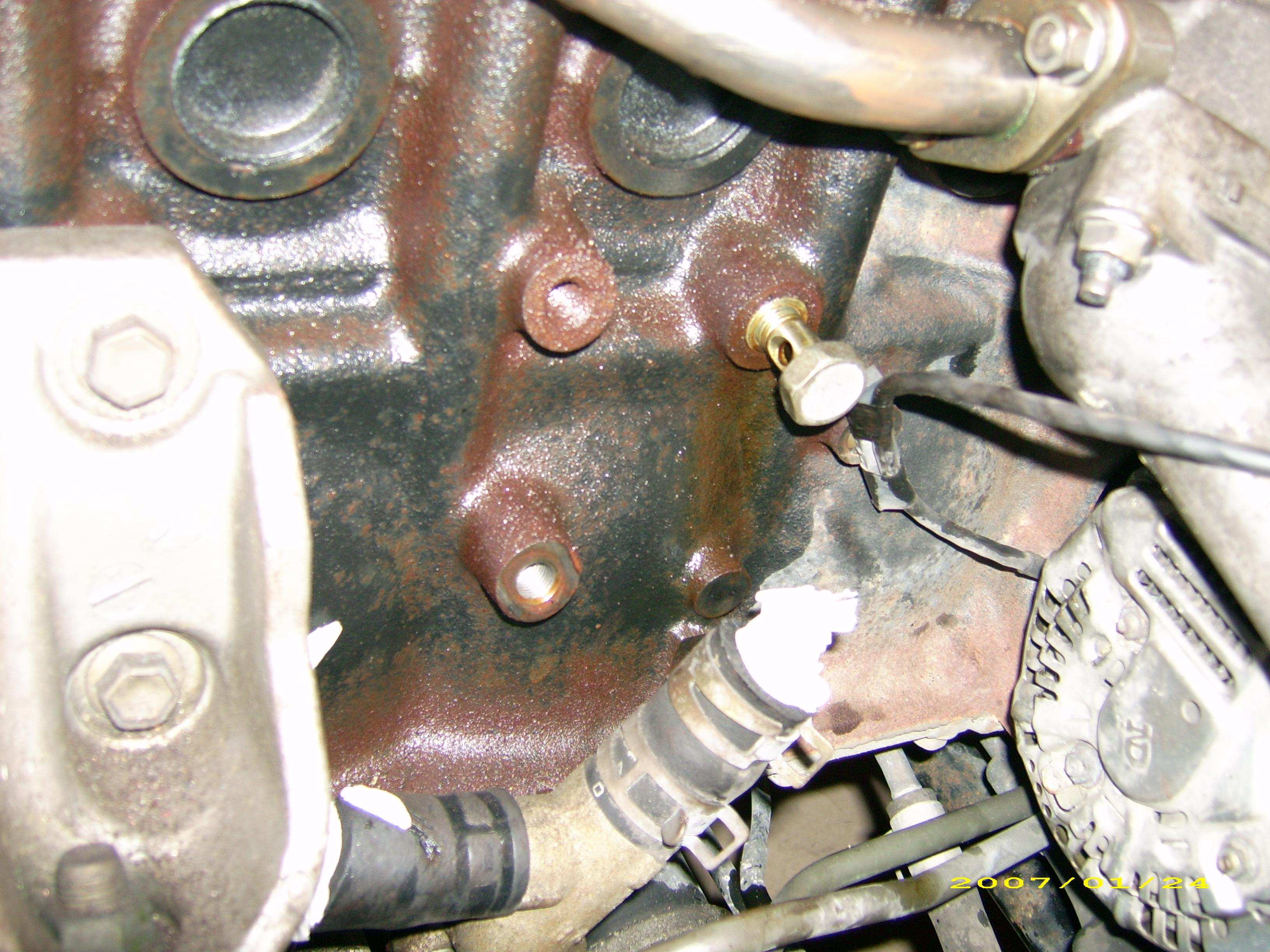 Denne skruen skal bruken som olje tilførsel til den nye turboen.