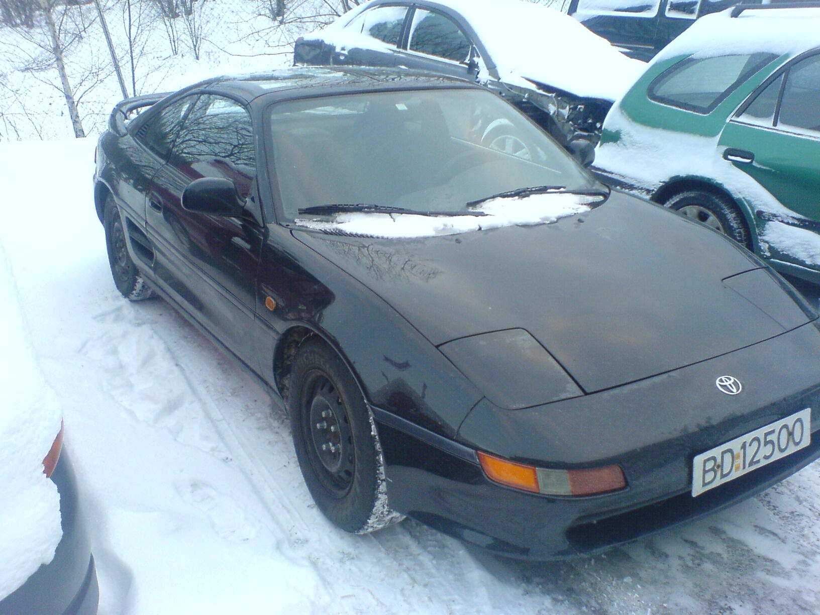 litt dårlig bilde men, å de stålfelga skal langt bort