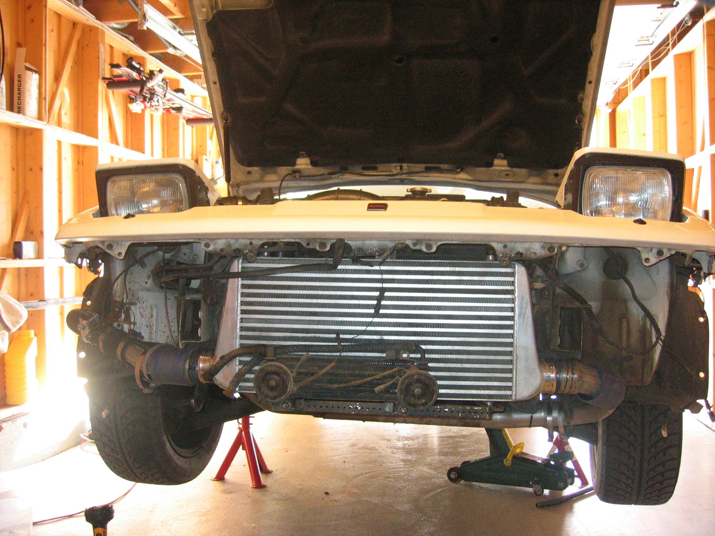 Stor Intercooler monteres :-)