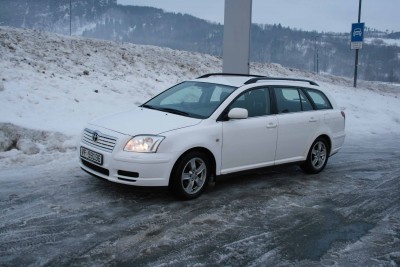 Avensis_02.jpg