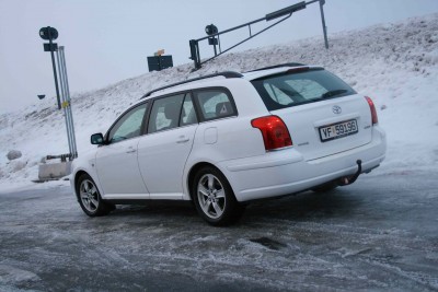 Avensis_04.jpg