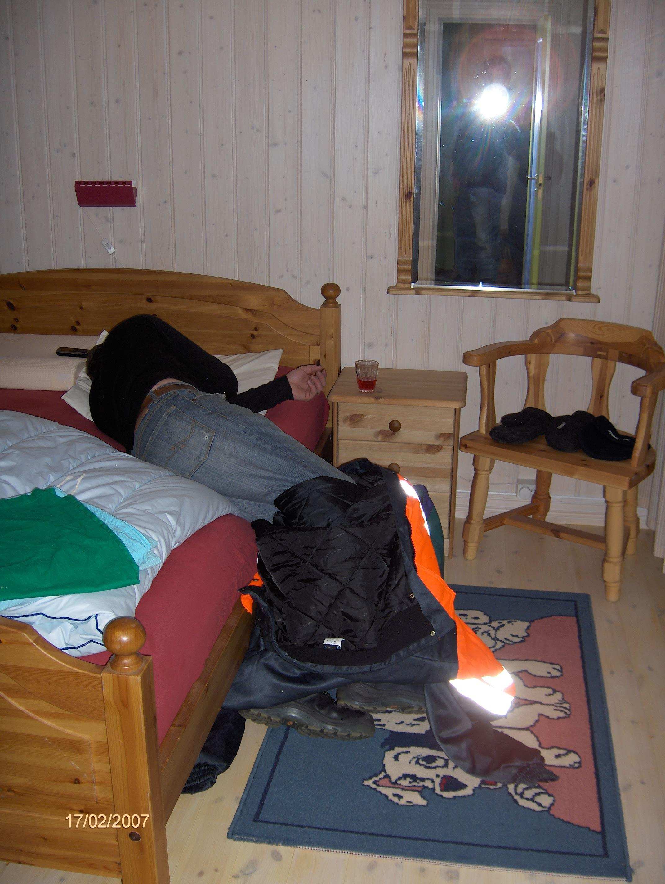 No dritt når man plutselig blir trøtt ;) Min bror kl 17.30