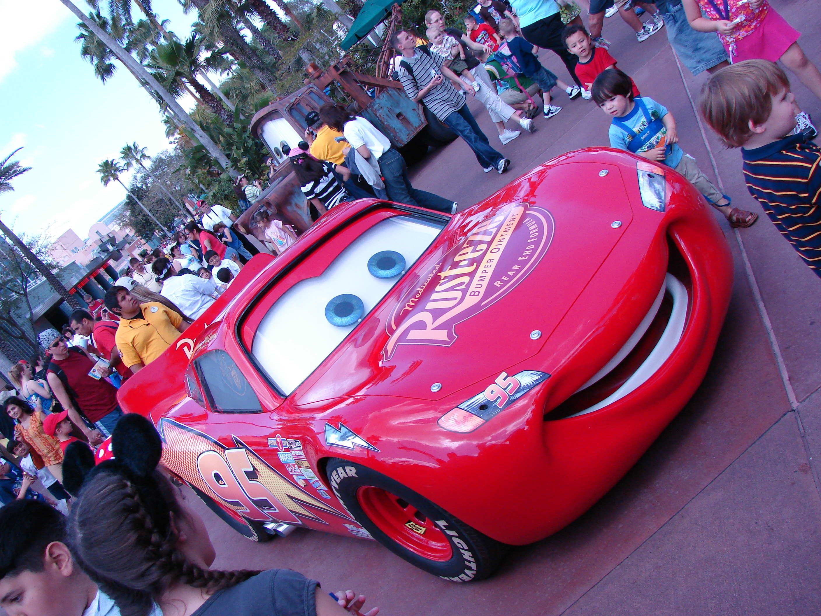 Lightning McQueen.jpg