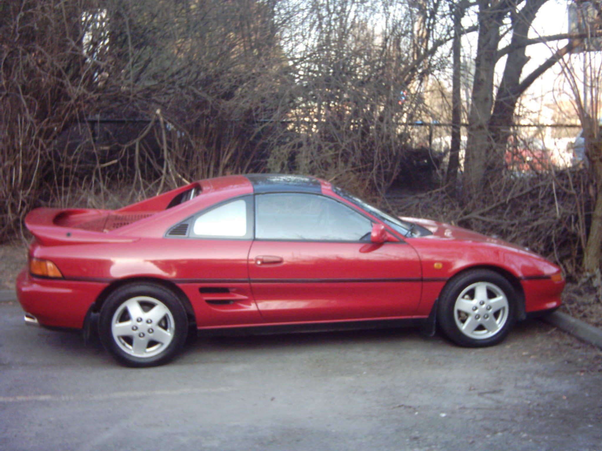 mr2 parkering fra H side.JPG