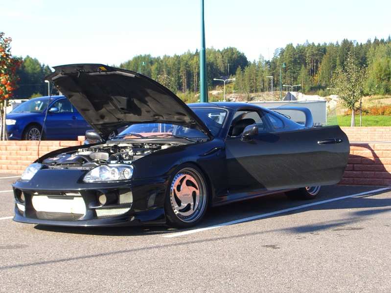 Slik så bilen ut når han henta den i Tyskland..