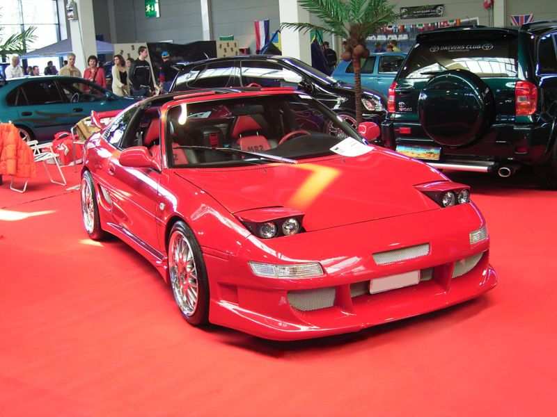 800px-Toyota_MR2_(Front_Left).jpg