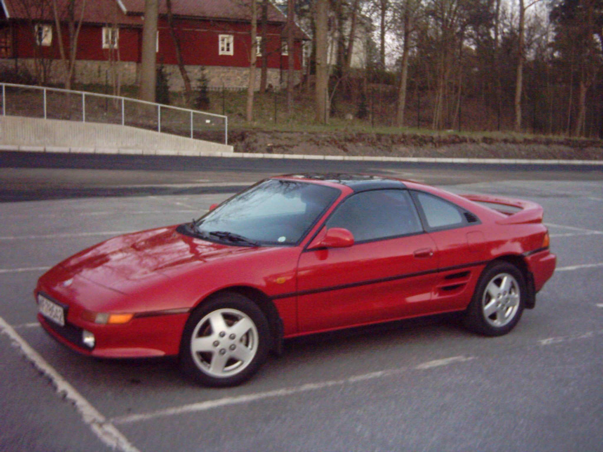 H mørkt. siden på skrå forfra.JPG