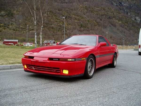 Supra skrått foran.jpg