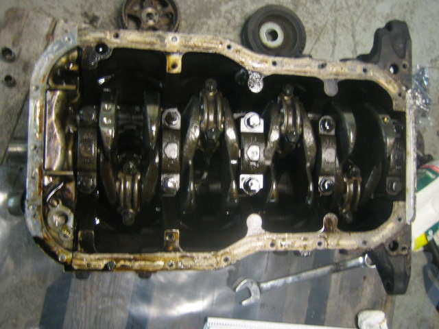 Blokka sett nedenfra etter at bunnpanne er tatt av