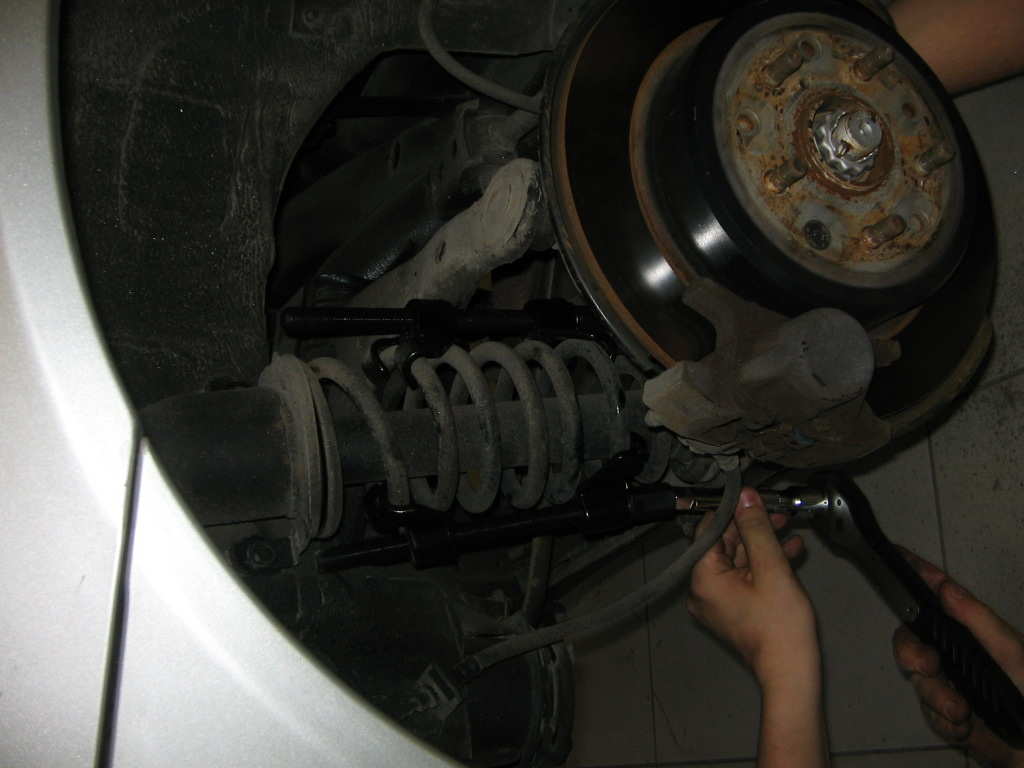 Igjen...på med fjærklemmene.