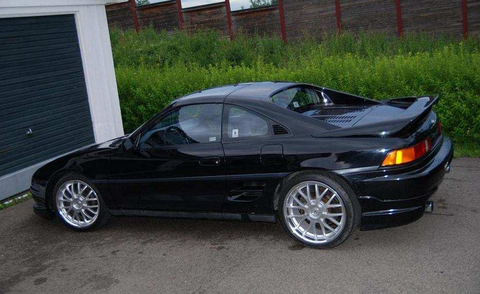 Dette er før lakkering... kanalene er av en eller annen grunn grå! Standard eller fargesvinn..??