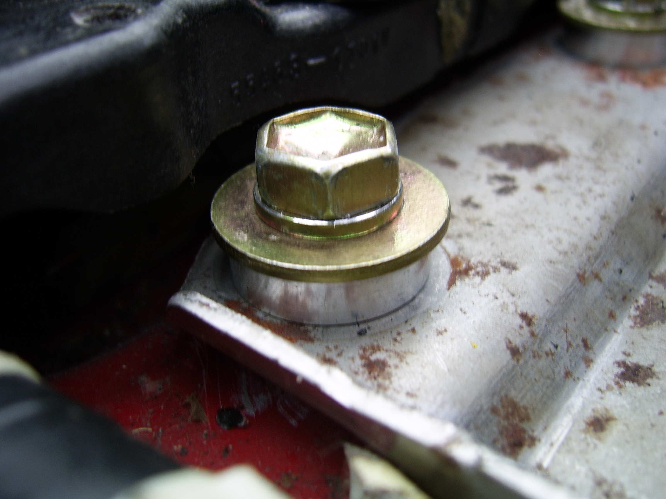 Close-up av en av foringene ferdig montert