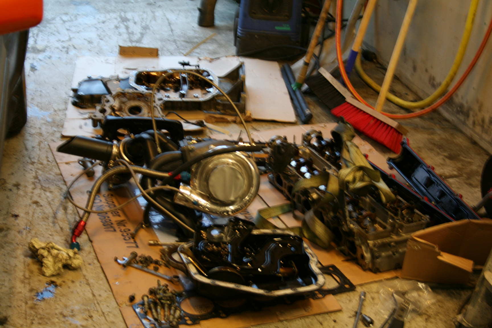 Litt stæsj til overs... når alt er skrudd ifra hverandre.!