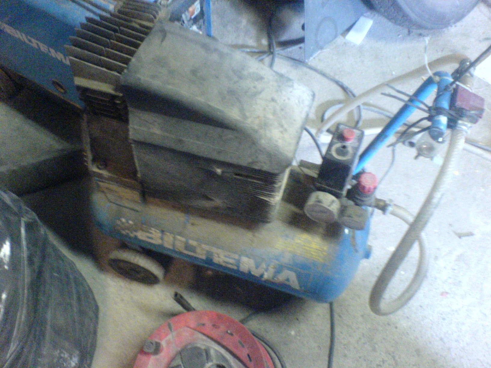 Trenger en sånn, bare noe større kanskje. Og en som ikke går varm hele tiden