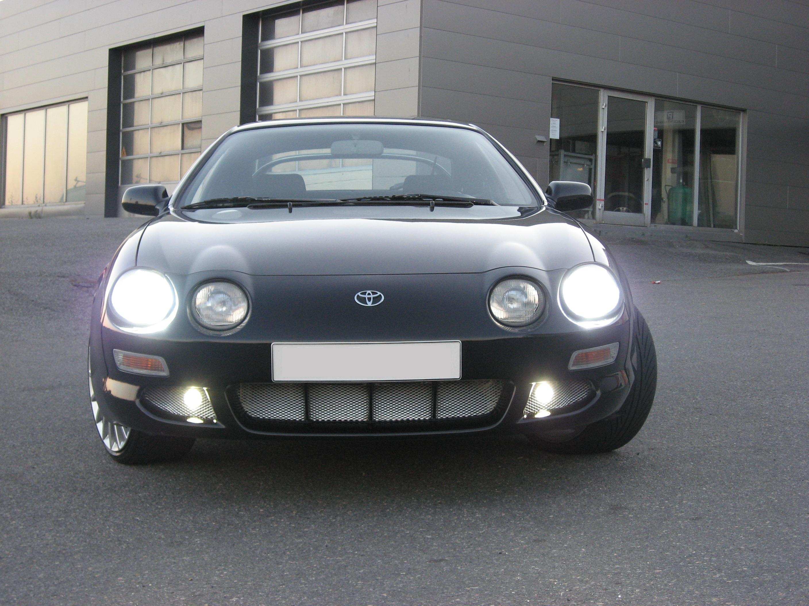 xenon i alle lampene :)