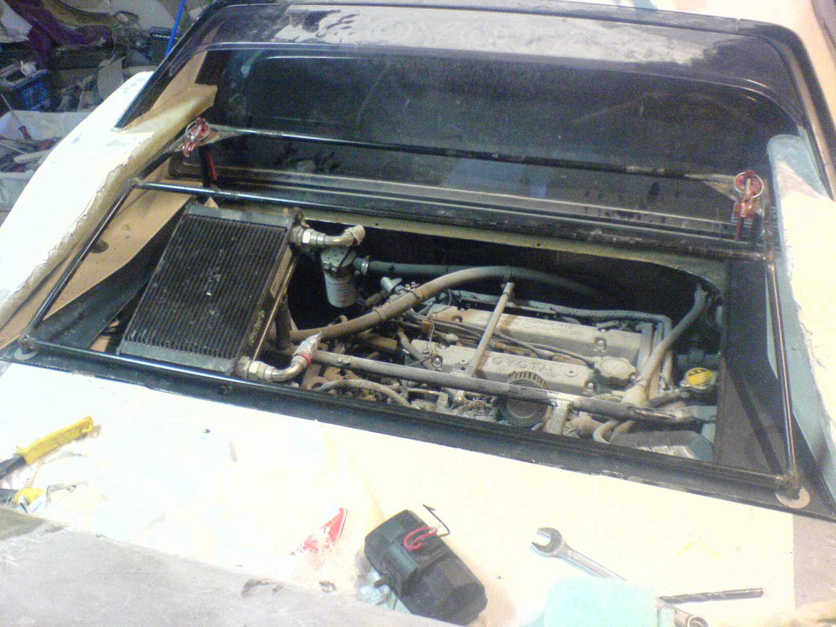 Brukte ramma fra den orginale motor lokket.