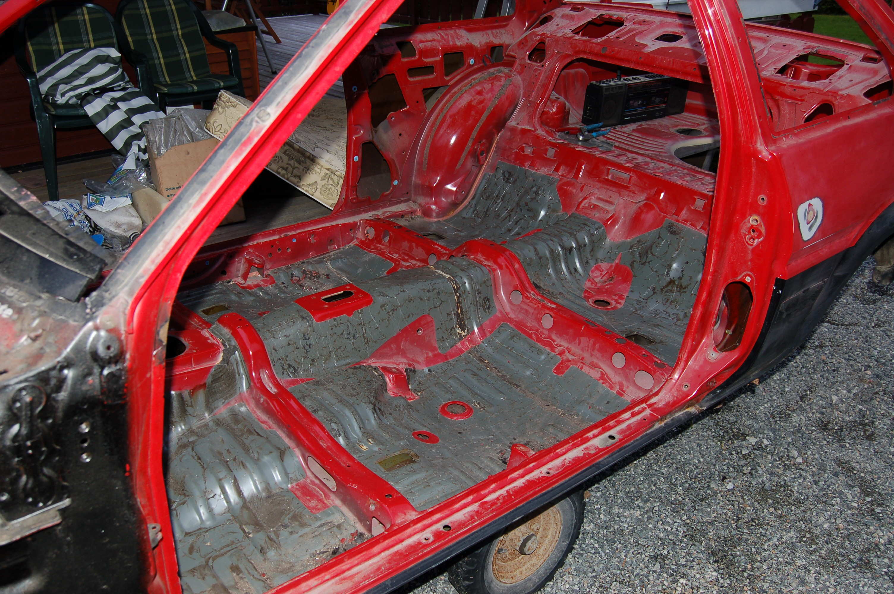 Fjærnet alle asfalt /støy plater.<br />Takk for hjelpen Henrik