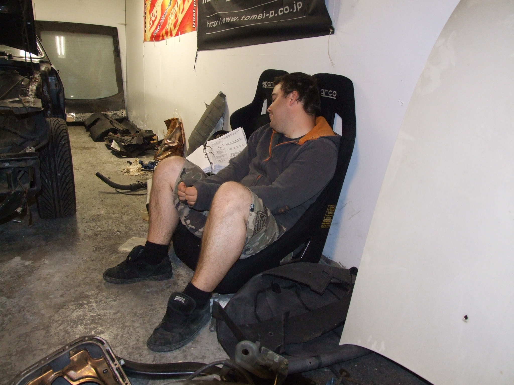 Den som sover synder ikke :)