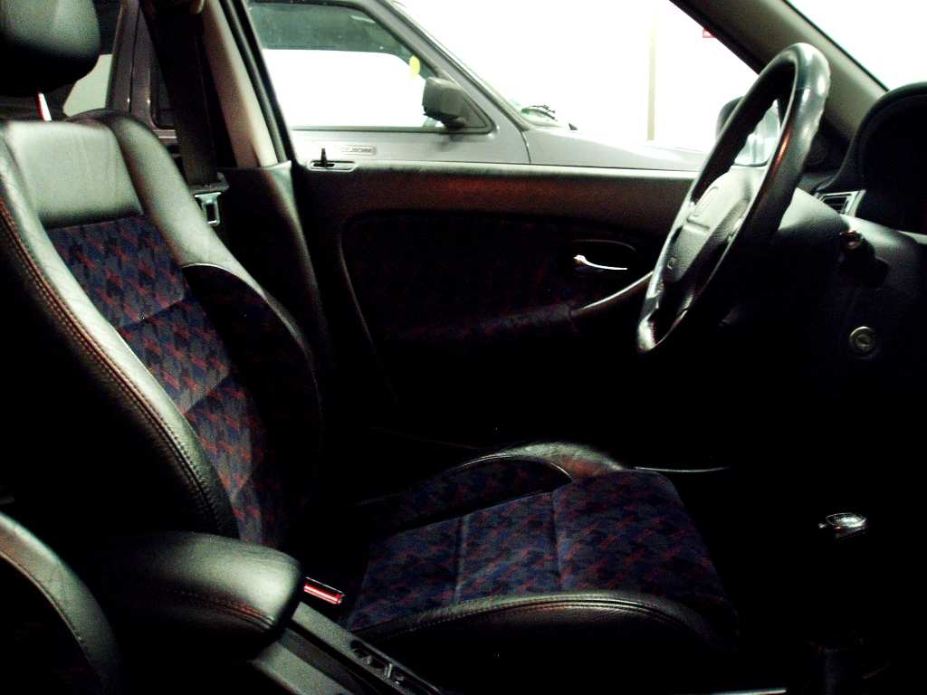 Interior1.jpg