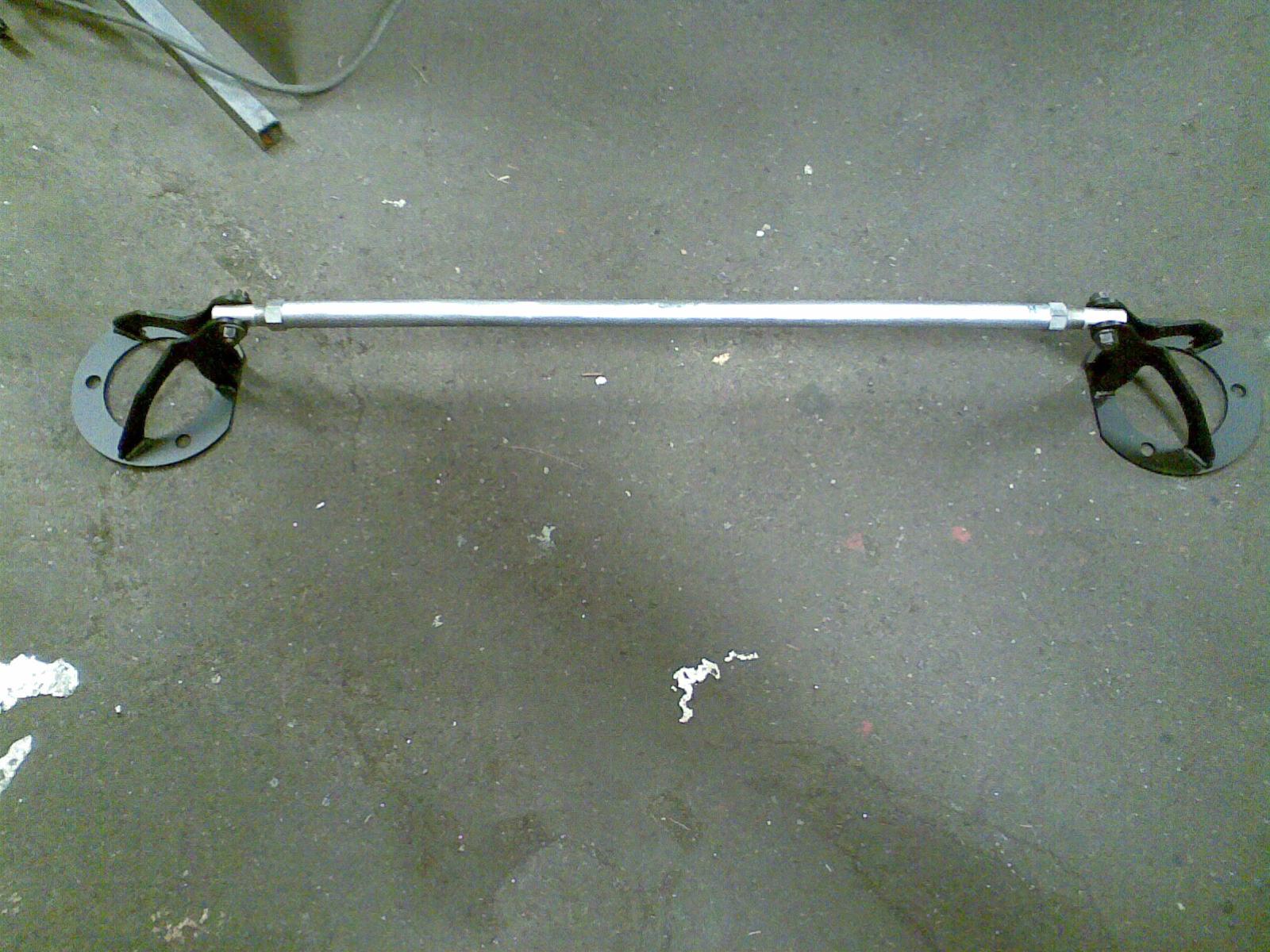 Tårnstiveren er ferdig lakkert, beina ble svart matt, det ble ganske mye kulere enn de ser ut på bilde, så blir sikkert bra på bilen!=D