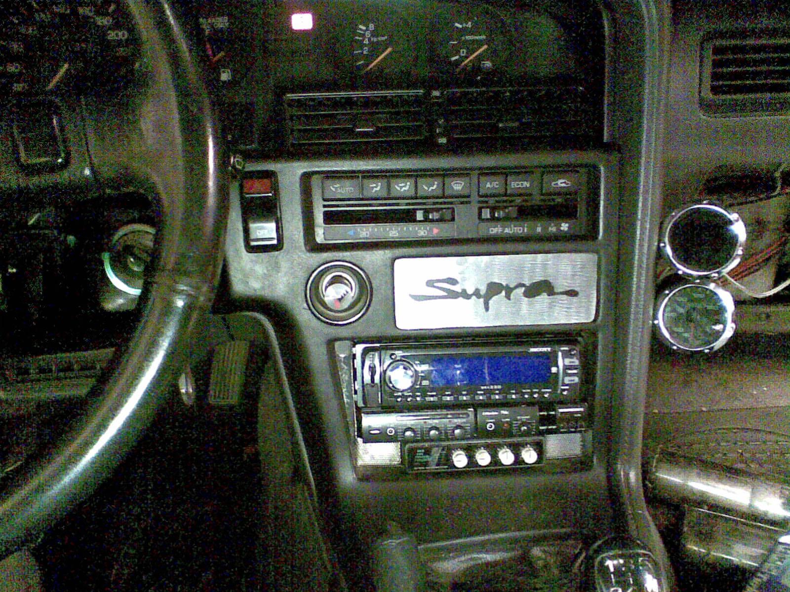 Deksel i midtkonsollen:D