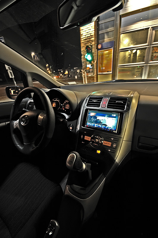 2 din dvden har kommet lengre inn i dashen