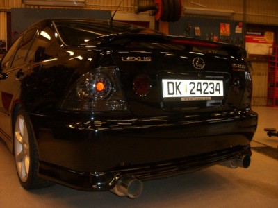 t_lexus_002_113.jpg