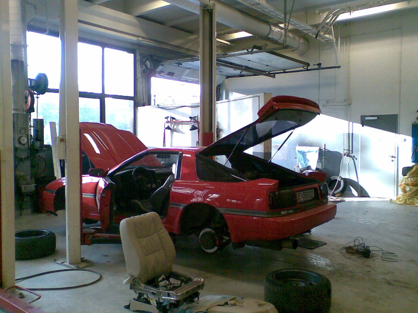 Typisk hobby, alt som kan stå åpent, det er åpent=P