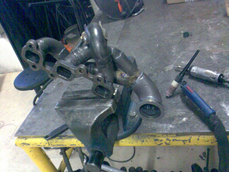 grenrøret avslutter i en v-band flens