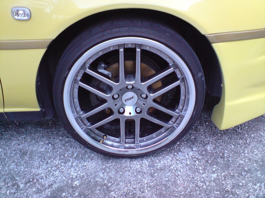 måtte nesten polere felgene og når jeg først var i gang