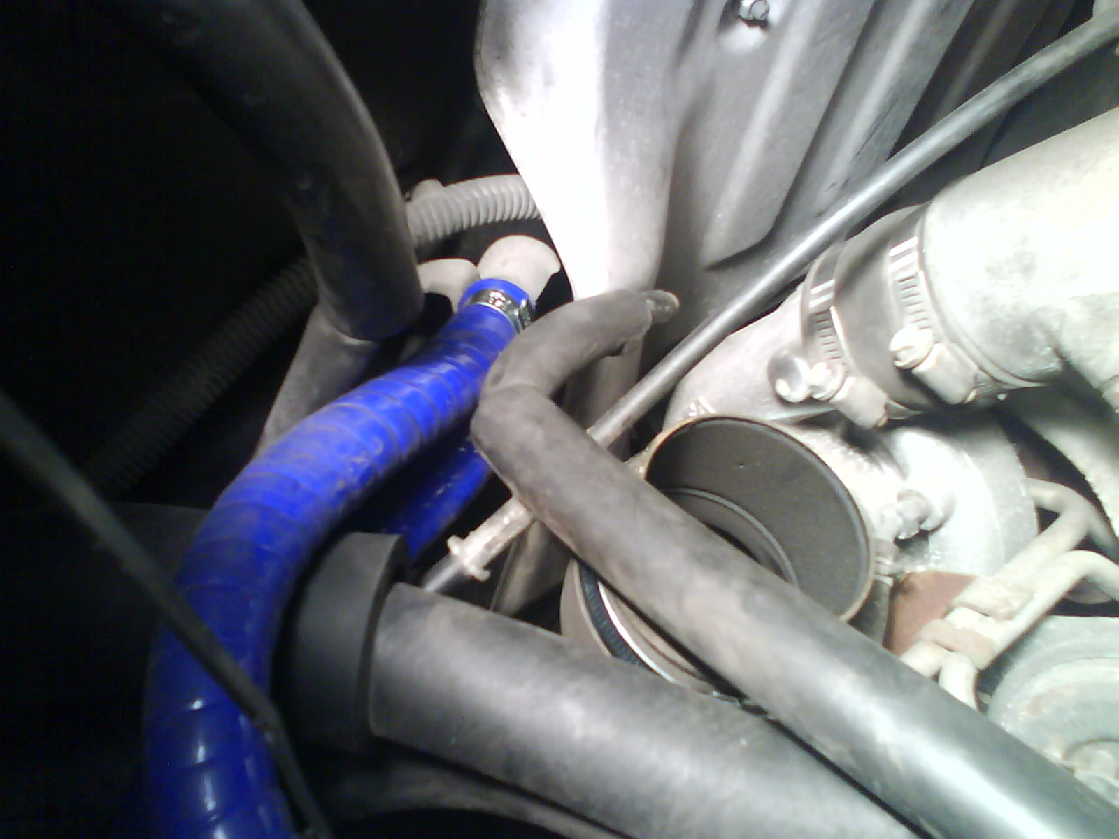 måtte bytte 2 slanger. 2 første samco slangene. må ta alt nå. blei sinnsykt fornøyd