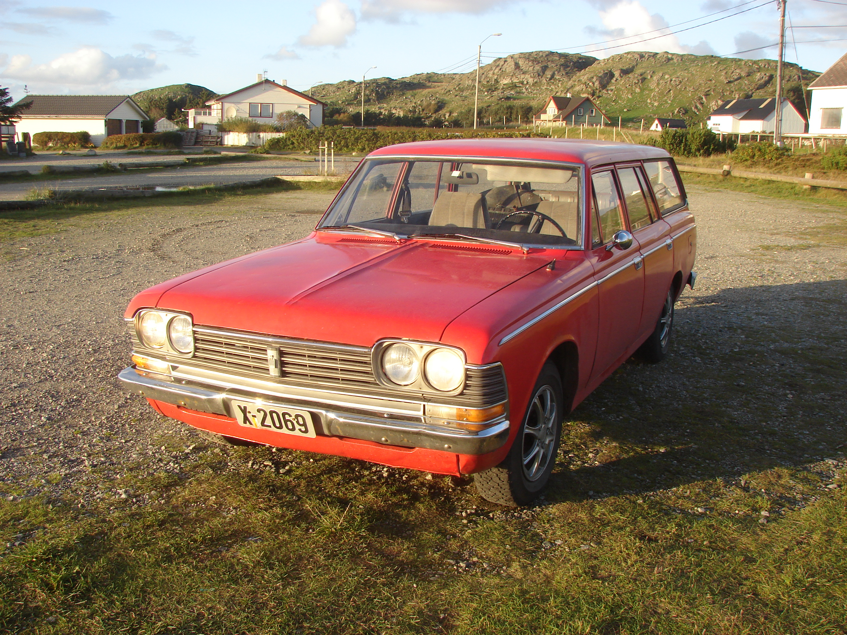 Toyota Crown 008.jpg