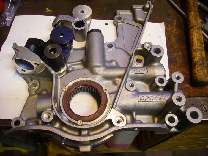 oil pump.jpg