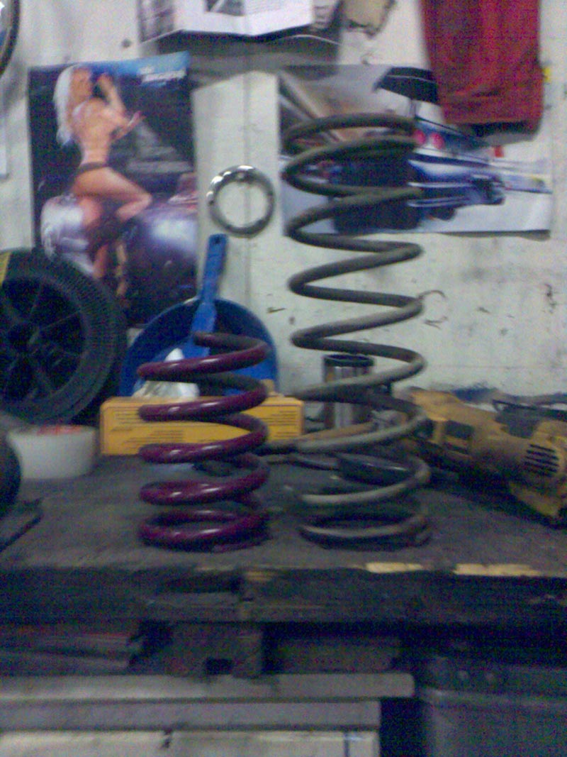 Senking framme. Orginal fjær vs senkefjær. heh..