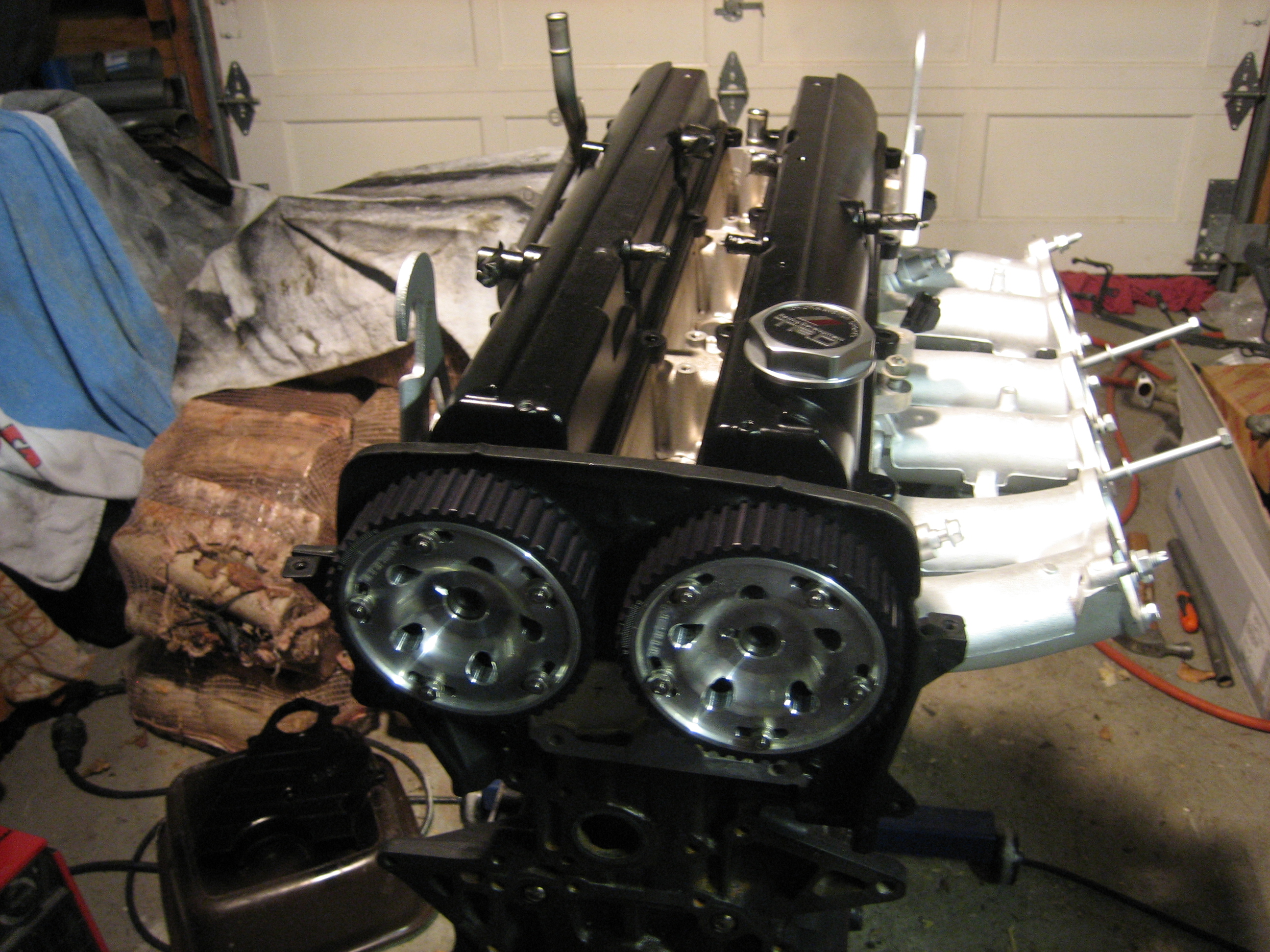 Begynner og ligne på en motor nå :D