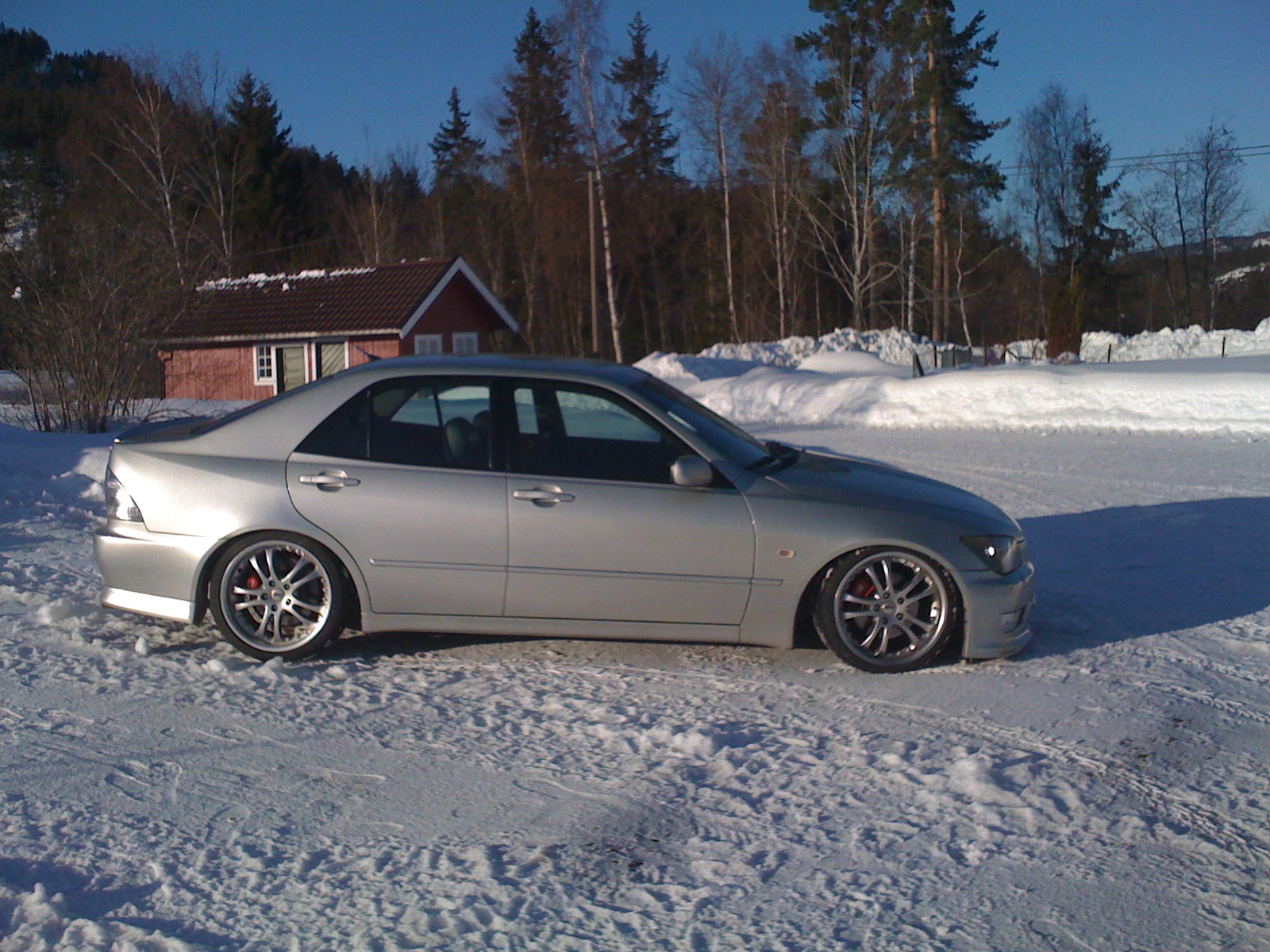 bilen er ikke nyvasket på bildene da desverre=( er også tatt med mobil.